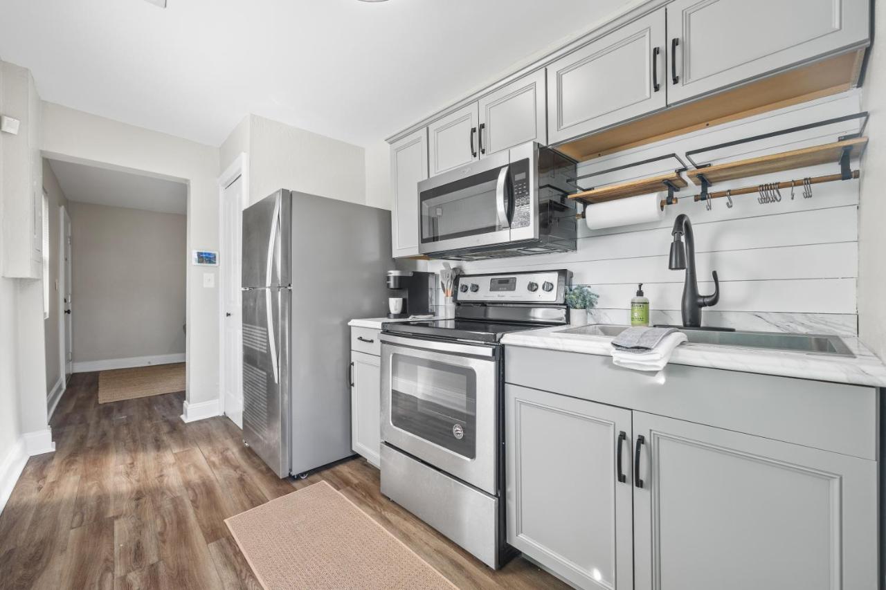 Cozy 2-Bedroom Retreat W/Wi-Fi & Keurig Coffee Atlanta Exterior photo